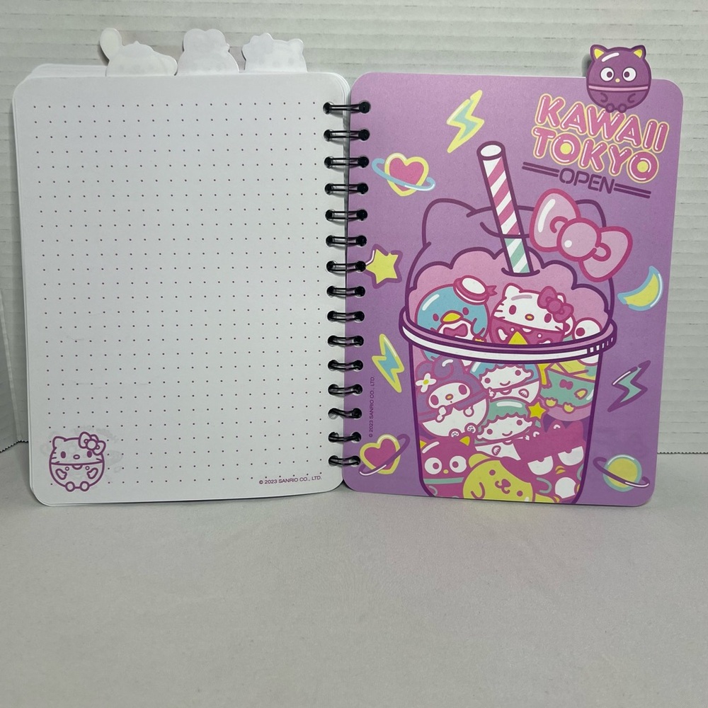 Hello Kitty Notebook - Picture 5 of 6